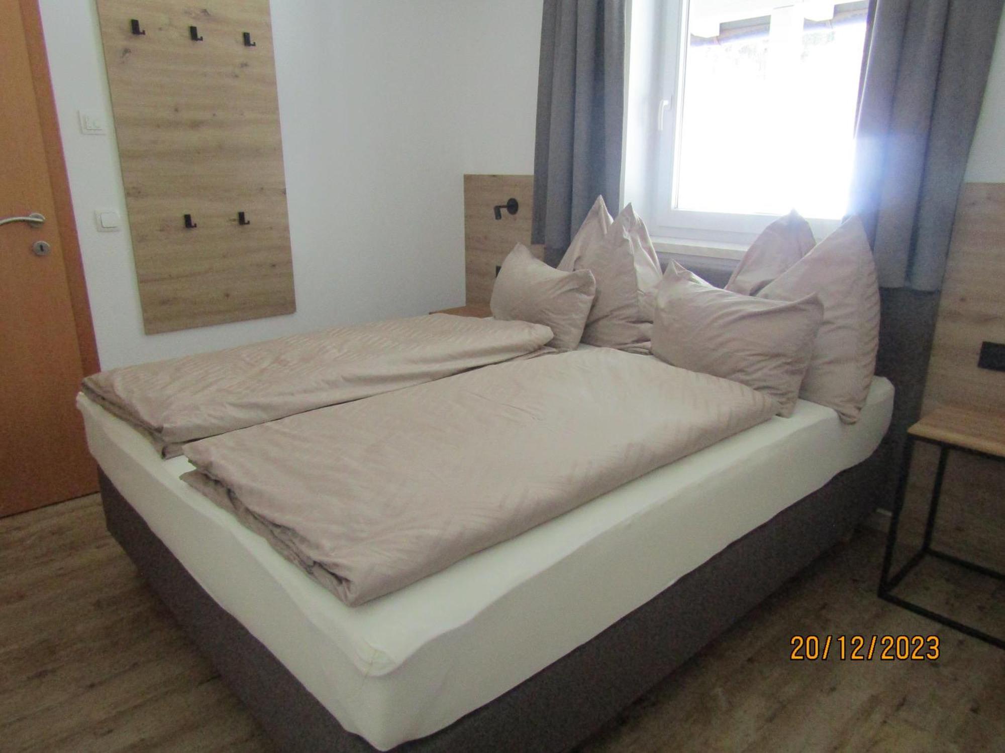 קליינארל Appartement Heiss מראה חיצוני תמונה