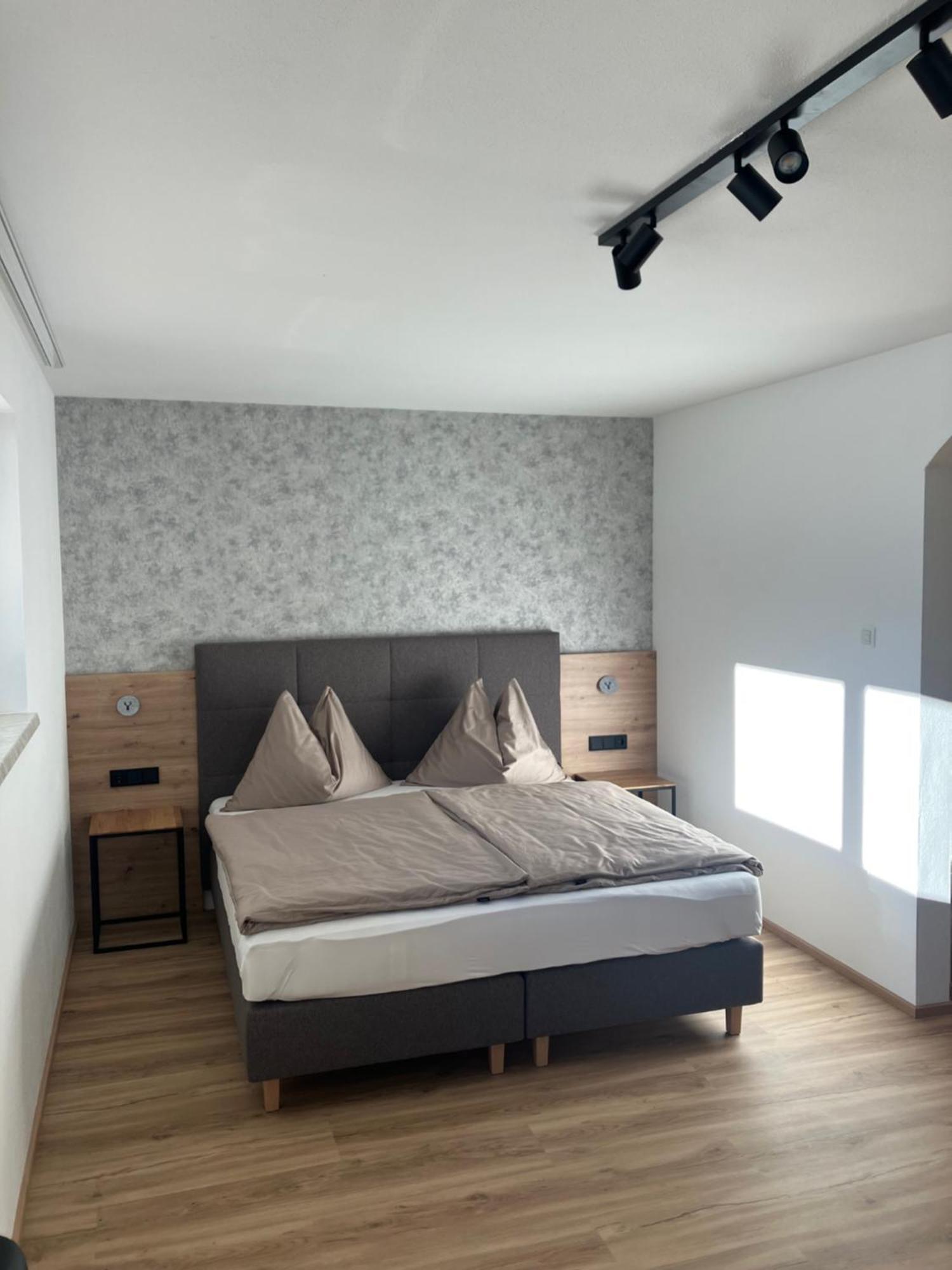 קליינארל Appartement Heiss מראה חיצוני תמונה